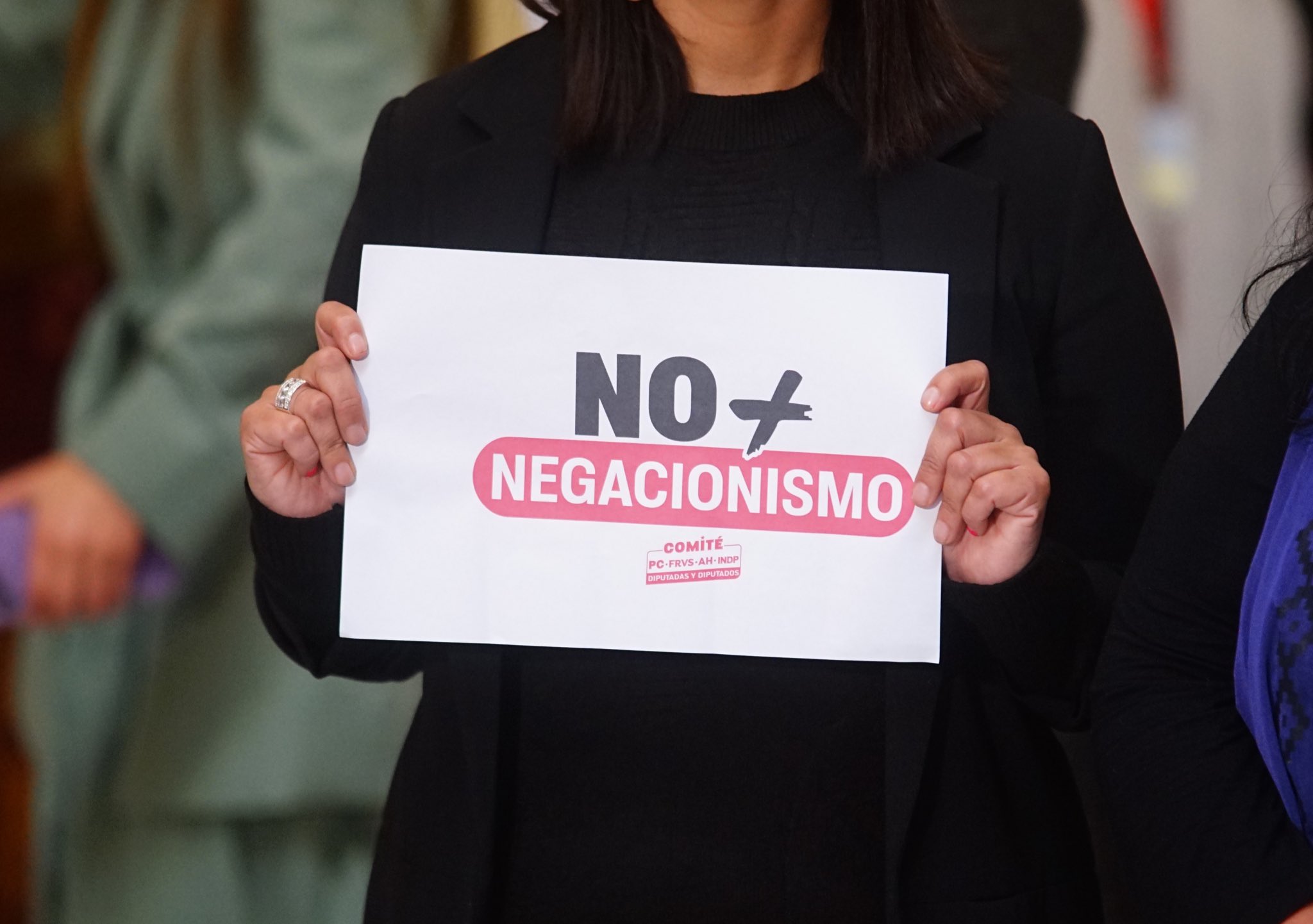 Impulsan en Chile ley contra negacionismo a crímenes de la dictadura